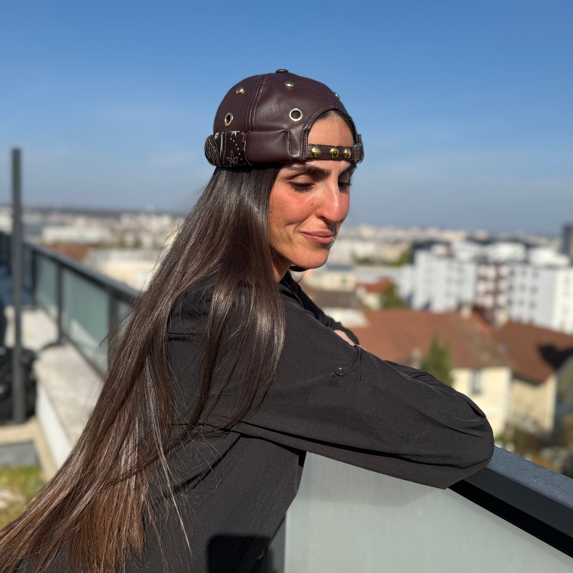 Docker marron et bandana